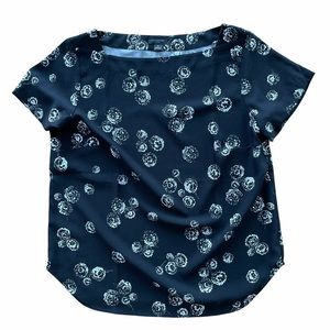 Ann Taylor Black Petite Floral Clean Tee
